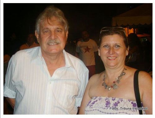 Aldair Neder e a professora Terezinha Faria