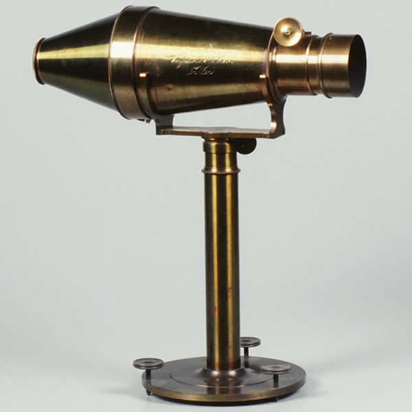 Câmera Voigtländer para daguerreótipos ano de 1841